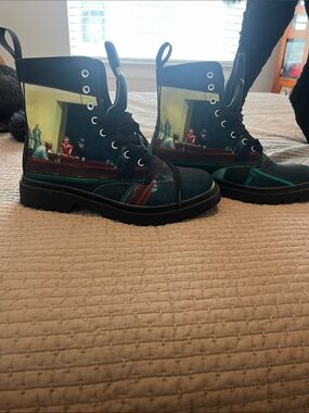 Galartsy Edward Hopper Combat Boots with Nighthawks Noir Diner Print